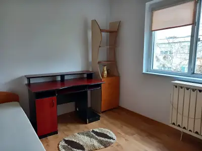 Apartament de inchiriere in Sector 6 Bucuresti dormitor birou